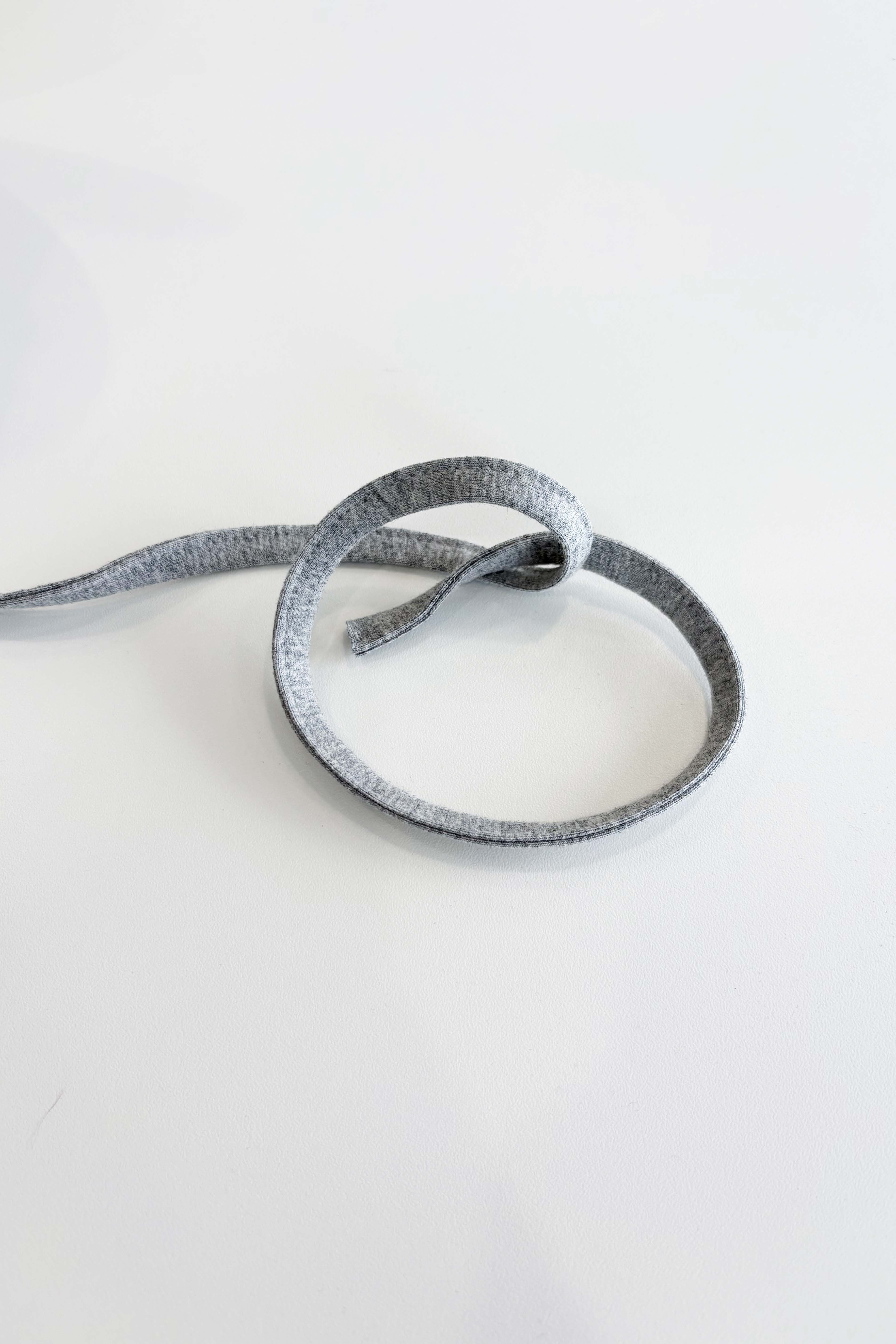 Cordon plat 1cm - gris pâle
